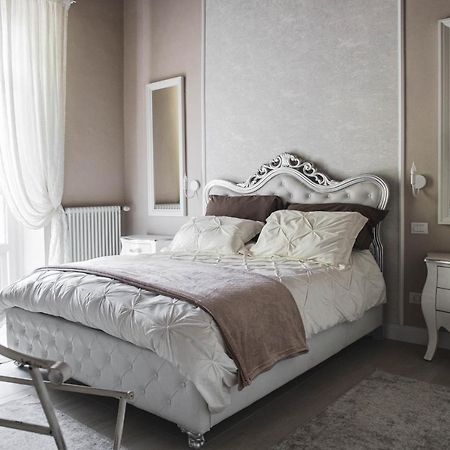 Belvedere Luxury Apartment, View On The Lucca Walls 외부 사진