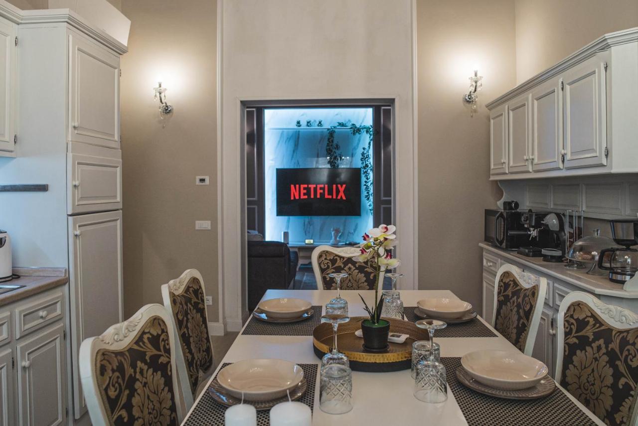 Belvedere Luxury Apartment, View On The Lucca Walls 외부 사진