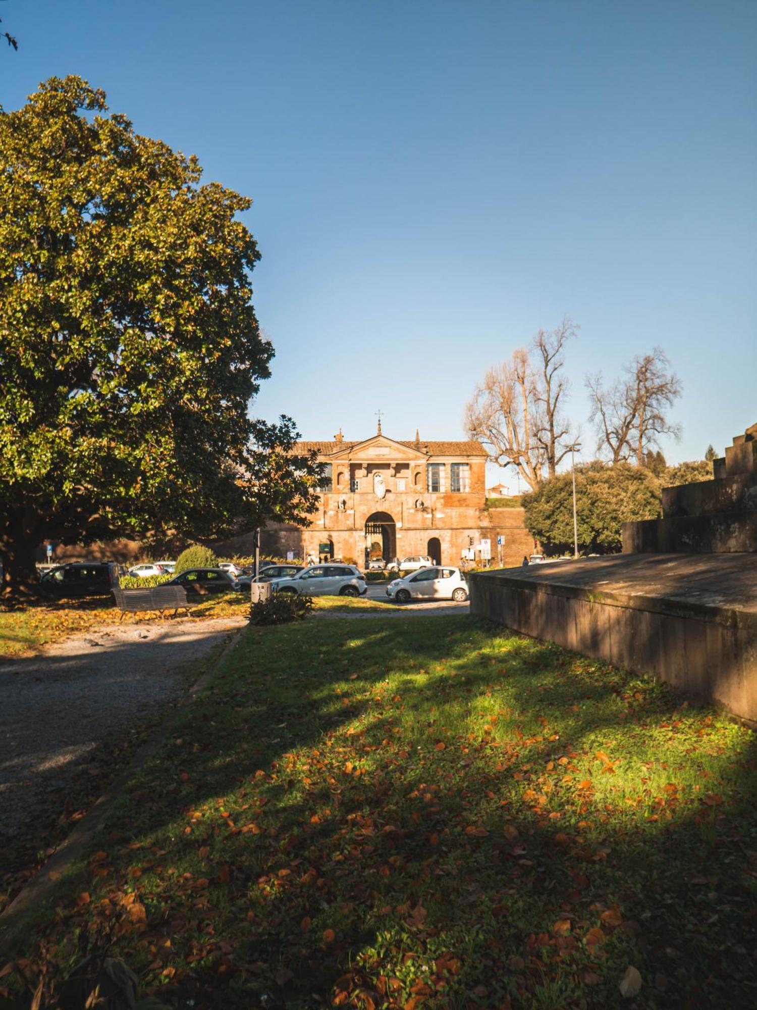 Belvedere Luxury Apartment, View On The Lucca Walls 외부 사진